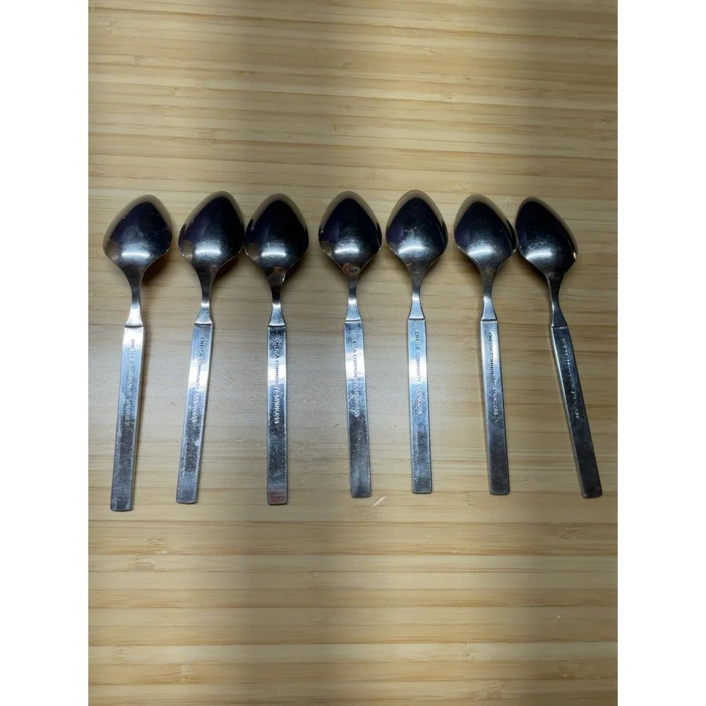 Oneida Community Isabella Stainless Teaspoons Set of 7 Vintage 6 Inch